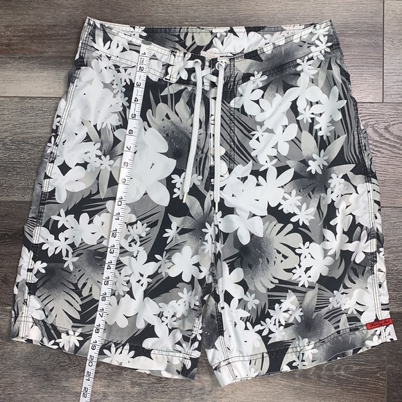 Hurley Swim Shorts Men’s size 31 - Picture 2 of 9